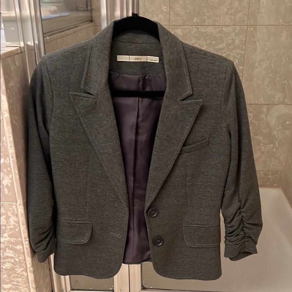 Gray Sport Coat with Notched Lapels and Textured Fabric